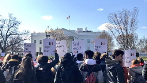 Washington DC walkout signs