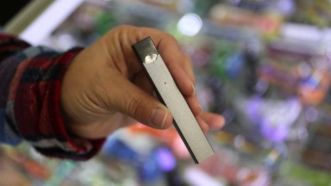 Juul e-cigarettes closely resemble flash drives.