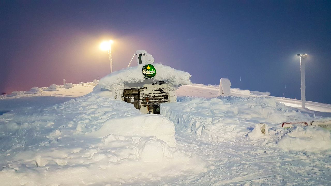 <strong>Time for a cold one:</strong> No crowds means no long lines for the mountaintop bars and restaurants. This little place probably sells the coolest beer in Lapland.