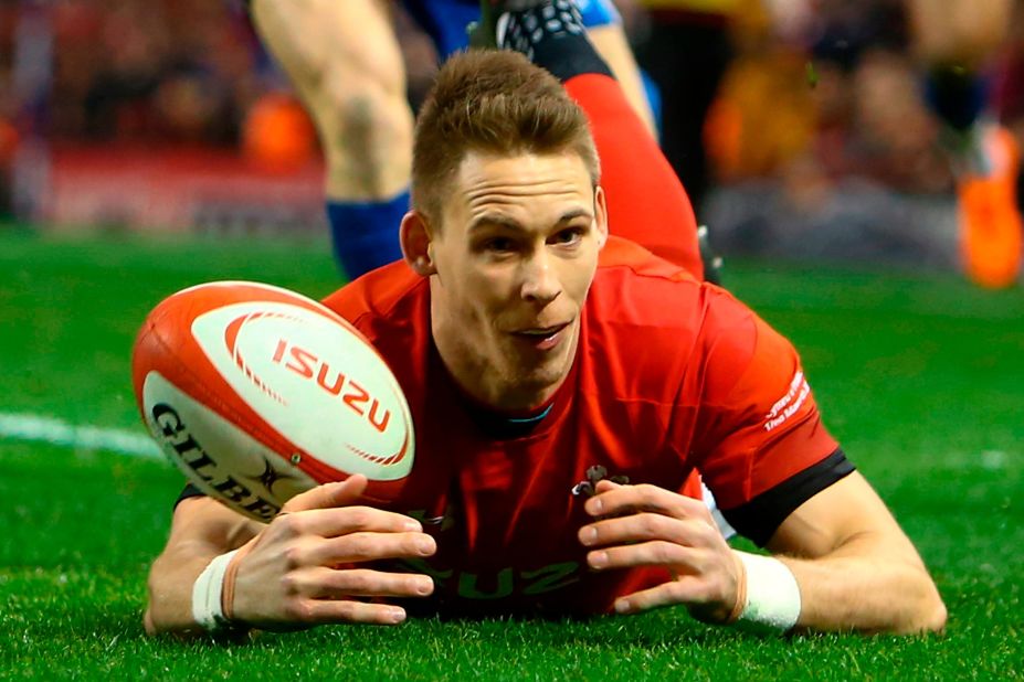 Wales edged past France 14-13 in Cardiff, where wing Liam Williams got on the scoresheet in the opening minutes for the hosts. 