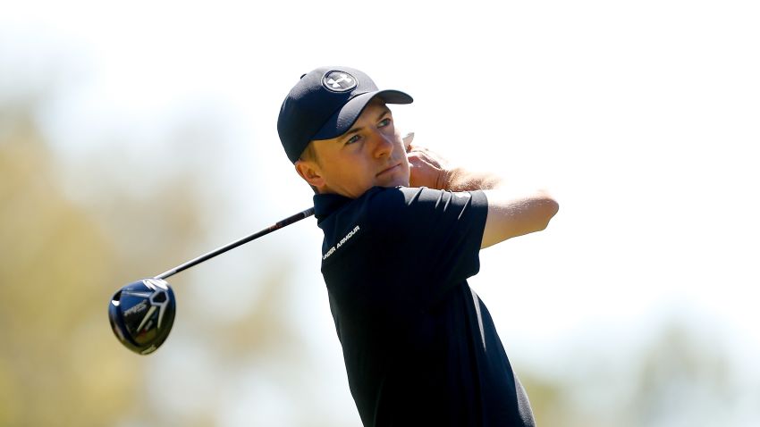 PALM HARBOR, FL - MARCH 09:  Jordan Spieth plays his shot from the ninth tee during the second round of the Valspar Championship at Innisbrook Resort Copperhead Course on March 9, 2018 in Palm Harbor, Florida.  (Photo by Michael Reaves/Getty Images)