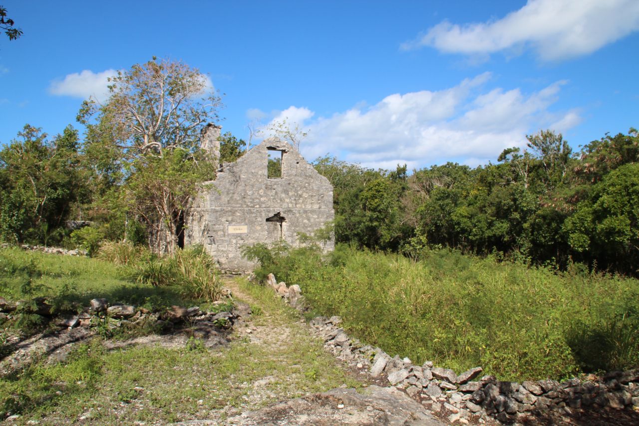 <strong>Wade's Green Plantation: </strong>Founded by Wade Stubbs in 1789 to grow cotton and sisal, this North Caicos ruin is a prime example of the Loyalist plantations that were established on the islands around the time of the American Revolutionary War.