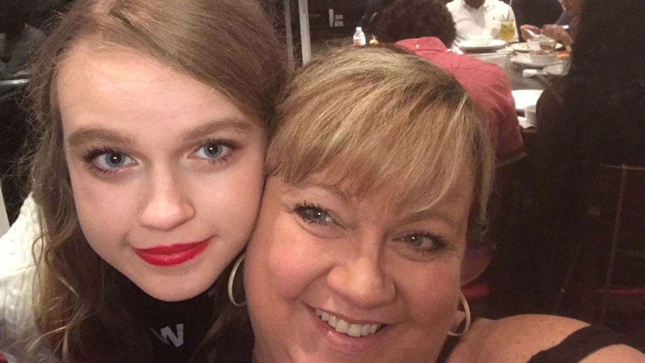Marjory Stoneman Douglas student Isabela Barry and her mother Meredith