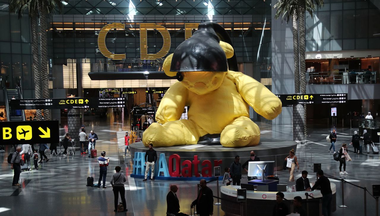 <strong>5. Hamad International Airport (Doha, Qatar):  </strong>Accommodating up to 30 million passengers a year,  Doha's pristine Hamad International Airport came in 5th place and was named the best airport in the Middle East. The airport prides itself on its displays of radical modern artworks.