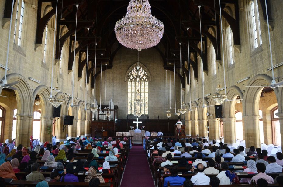 Pakistani Christians attend an Easter Mass at a church in Karachi in 2013