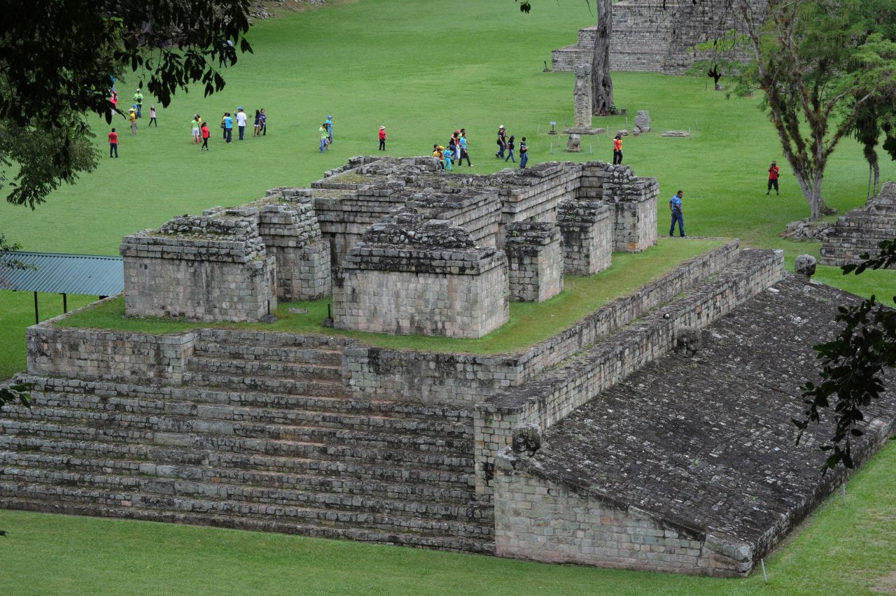 The archaeological site of Copan, 400 km from Tegucigalpa in western Honduras, near the border with Guatemala, also shows off the Maya's impressive architecture.