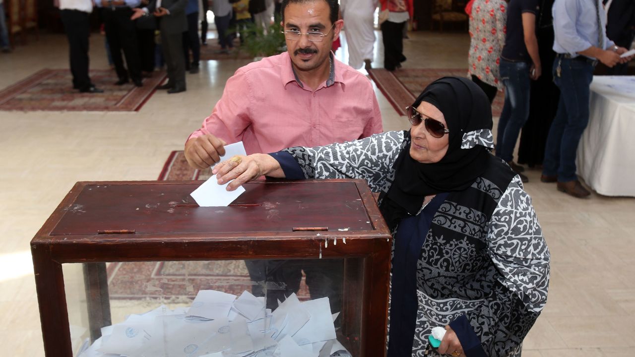 Egyptian expatriates living in Oman cast their ballot early for the election in Muscat, on March 16, 2018.