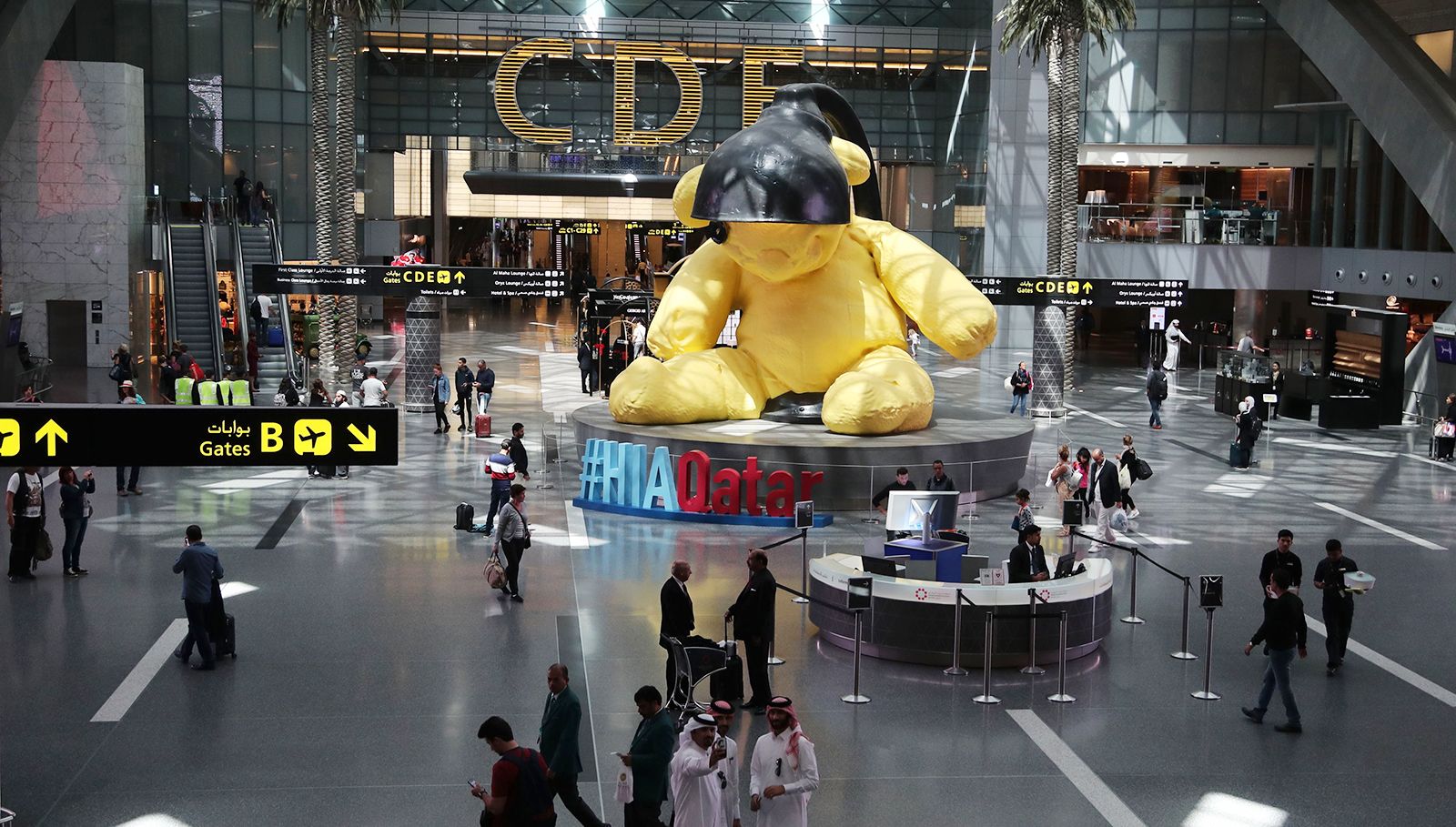 Hamad International Airport in Qatar: World`s most luxurious? | CNN 