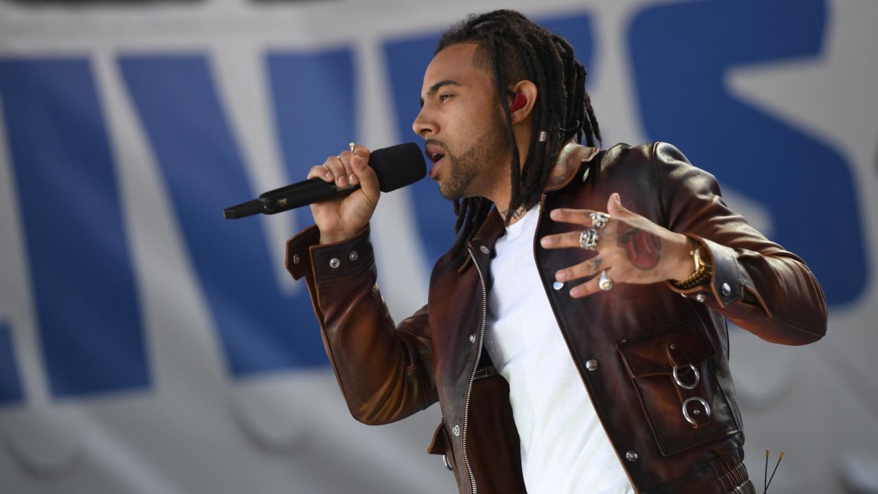 Rapper Vic Mensa sings during the March for Our Lives Rally in Washington on Saturday.