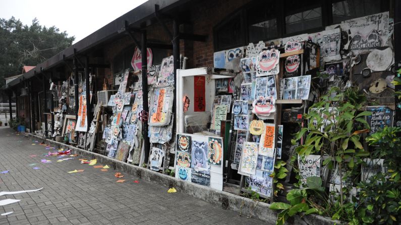 <strong>A froggy day:</strong> "Frog King always invites visitors to wear his 'froggy sunglasses' and he places a lot of artworks around Cattle Depot for the public to see and touch," says Wong.