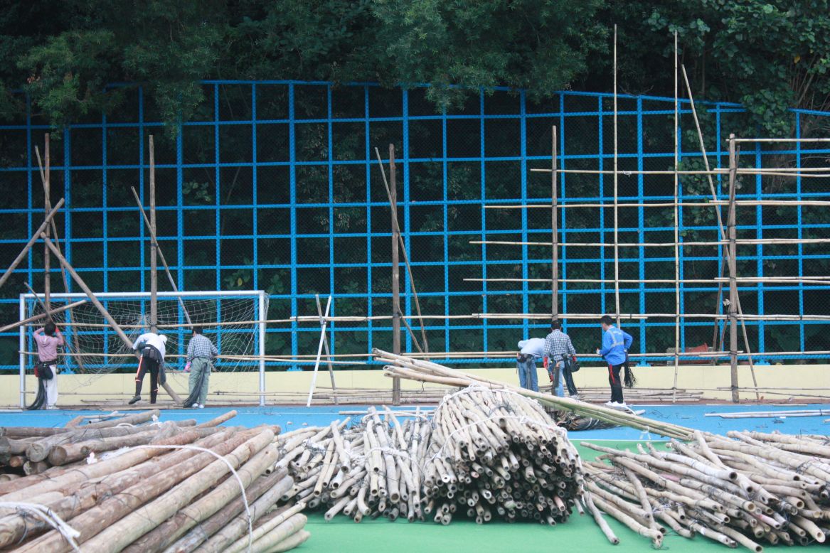 Bamboo theaters are constructed without a foundation and don't require nails or drills.