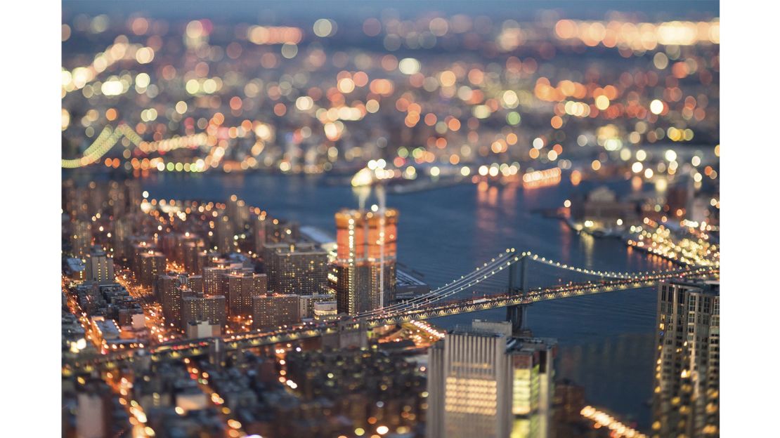 Léonard uses a tilt shift lens to capture a unique perspective on New York City.