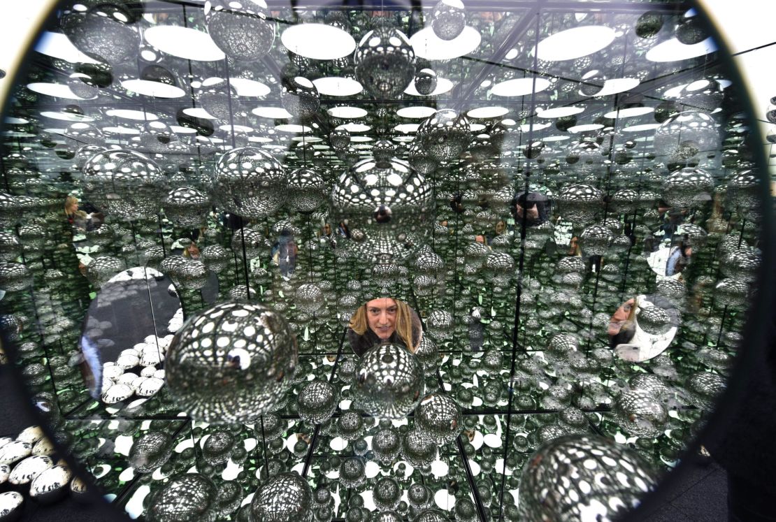 "INFINITY MIRRORED ROOM: LET'S SURVIVE TOGETHER" (2017) by Yayoi Kusama.