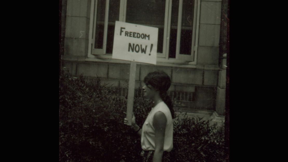 Heather Booth pickets in Shaw, Mississippi, in 1964. 