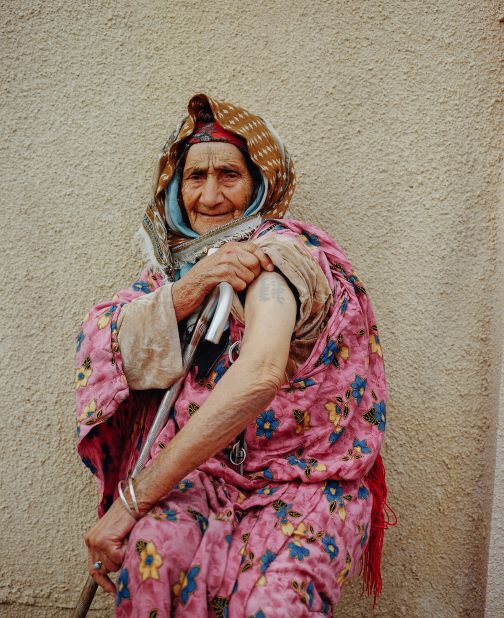 Many of the women Al-Arashi photographed had tattoos covering their arms and legs as well as their faces.