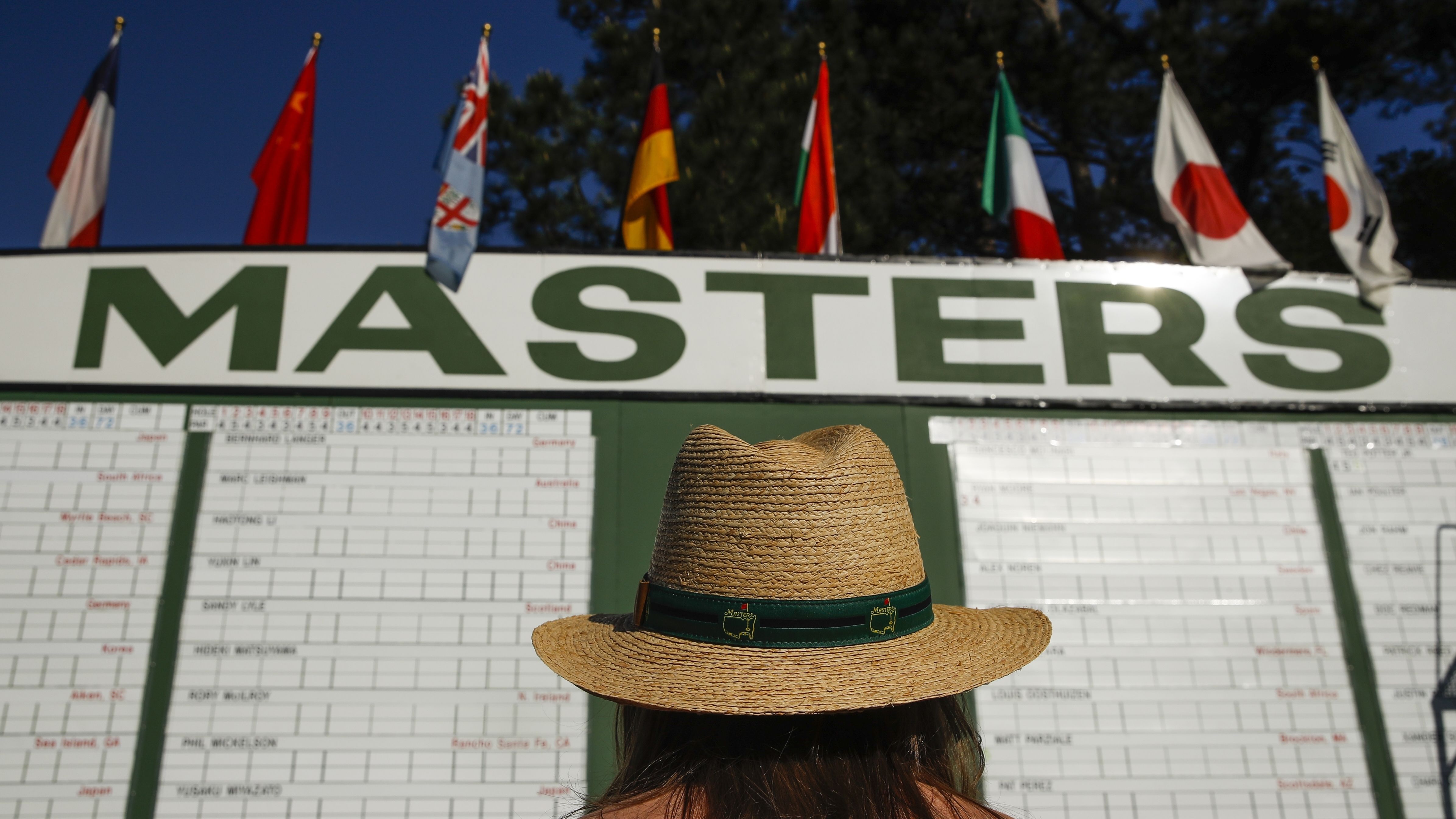 Anna Lee Lavarnway looks at the leaderboard early on Thursday.