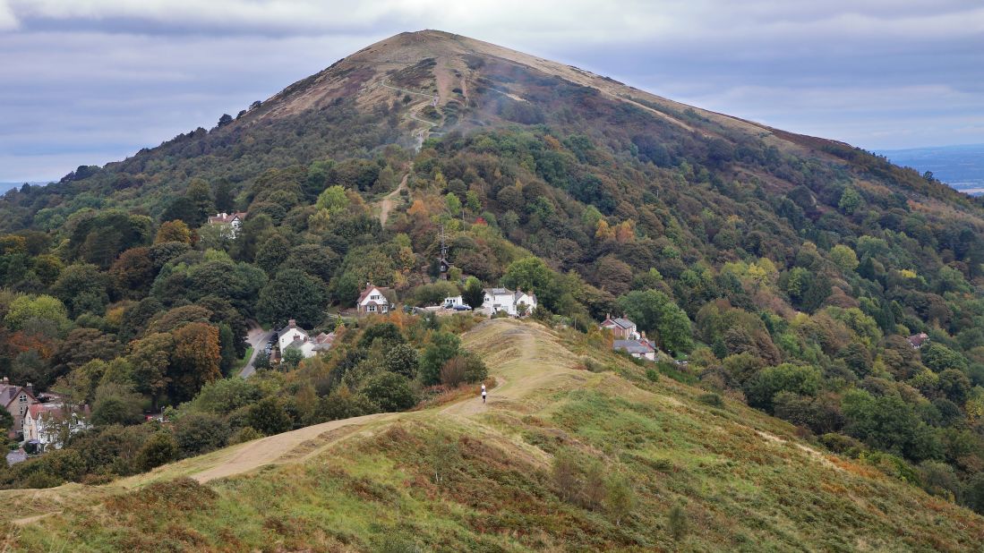 <strong>Malvern Hills, Herefordshire:  </strong>This assortment of hills dividing the idyllic English countryside of Herefordshire and Worcestershire offers some of the finest hiking in England. 