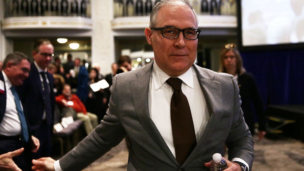 WASHINGTON, DC - NOVEMBER 17:  Environmental Protection Agency Administrator Scott Pruitt leaves after he spoke at an event November 17, 2017 in Washington, DC. Pruitt addressed The Federalist Society's 2017 National Lawyers Convention at the Mayflower Hotel.  (Photo by Alex Wong/Getty Images)