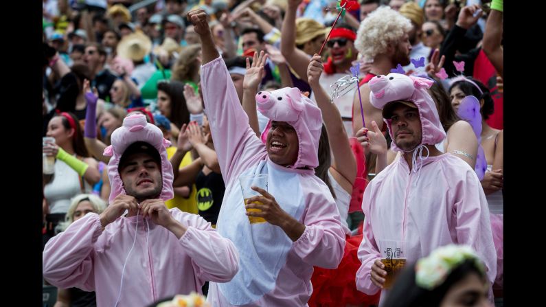 With the 40,000 seater stadium a vibrant mix of color and noise, Hong Kong's atmosphere has set a precedent for other World Series tournaments, most notably <a href="index.php?page=&url=http%3A%2F%2Fcnn.com%2F2016%2F05%2F20%2Fsport%2Flondon-sevens-fancy-dress-rugby%2F">London</a> and <a href="index.php?page=&url=http%3A%2F%2Fcnn.com%2F2017%2F03%2F02%2Fsport%2Fgallery%2Flas-vegas-sevens-rugby-fans%2F">Las Vegas</a>.