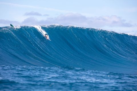 Tackling "Jaws" is certainly not for the faint-hearted ... but Billy Kemper from Hawaii tames the beast during competition.