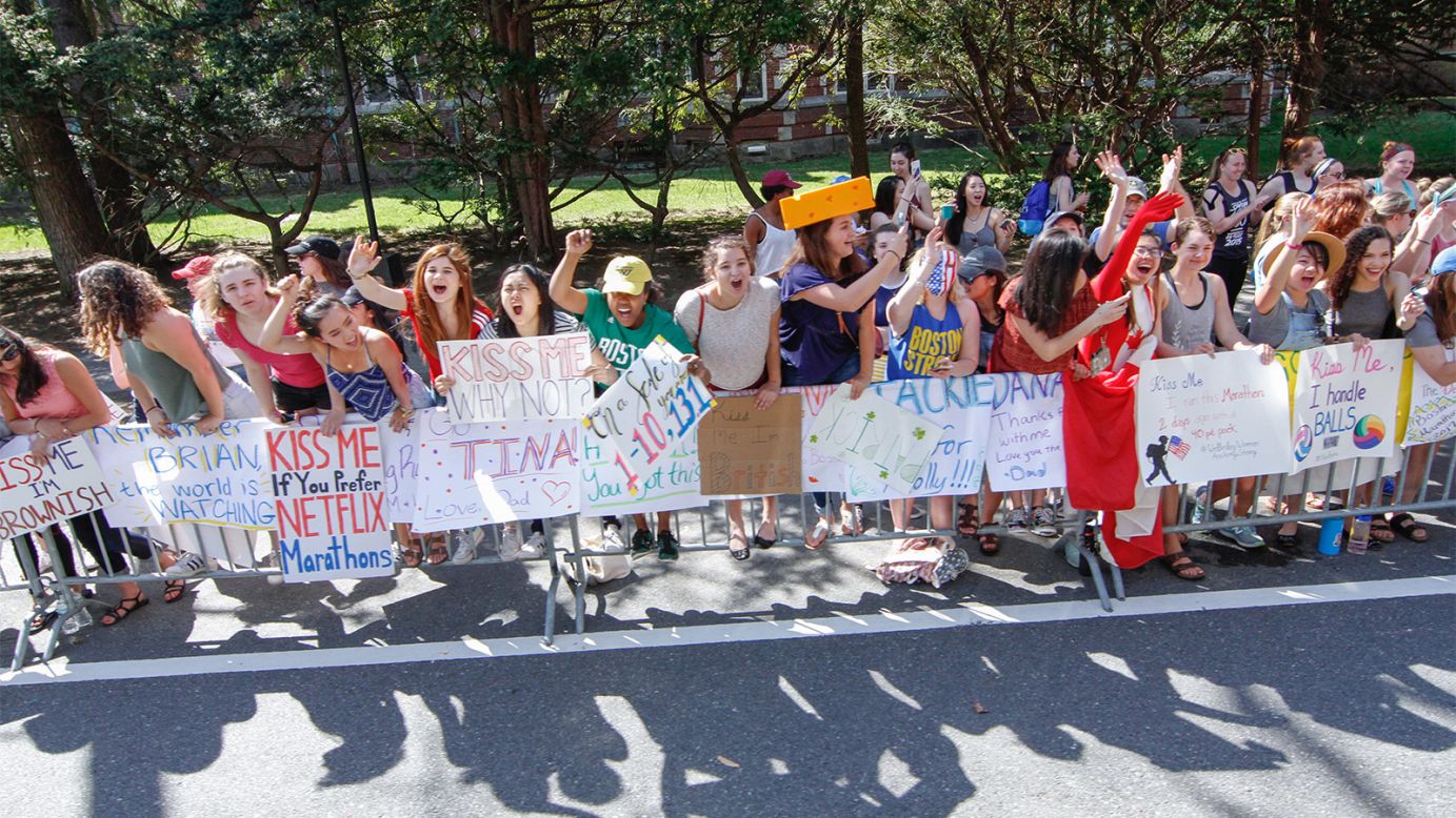 <strong>Wellesley College:</strong> Students at this all-female institution are known for their funny signs.