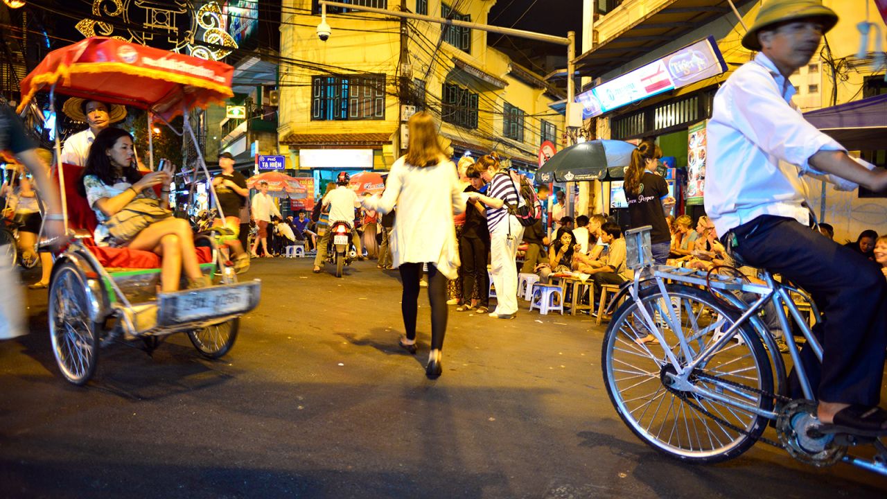 <strong>Hanoi's backstreets: </strong>In the evening you can sit at a roadside bar drinking excellent homebrewed Czech-style "bia hoi" beer and watch as Hanoi's backstreets are converted into a living street theater. 