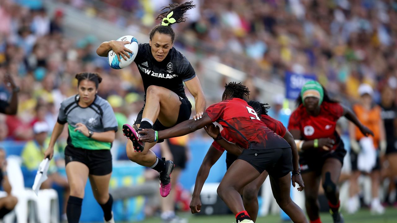 Defending world champions New Zealand put down their marker as the team to beat with a 45-0 win over Kenya in Friday's second match. 