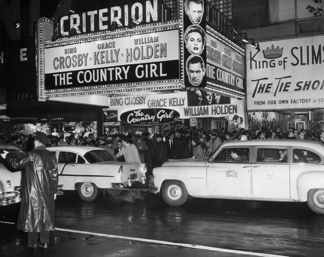 Kelly's performance in "The Country Girl" won her an Oscar for Best Actress in 1955.