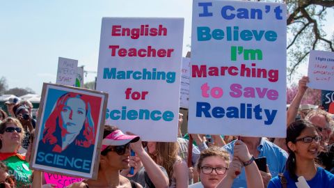 05 march for science signs