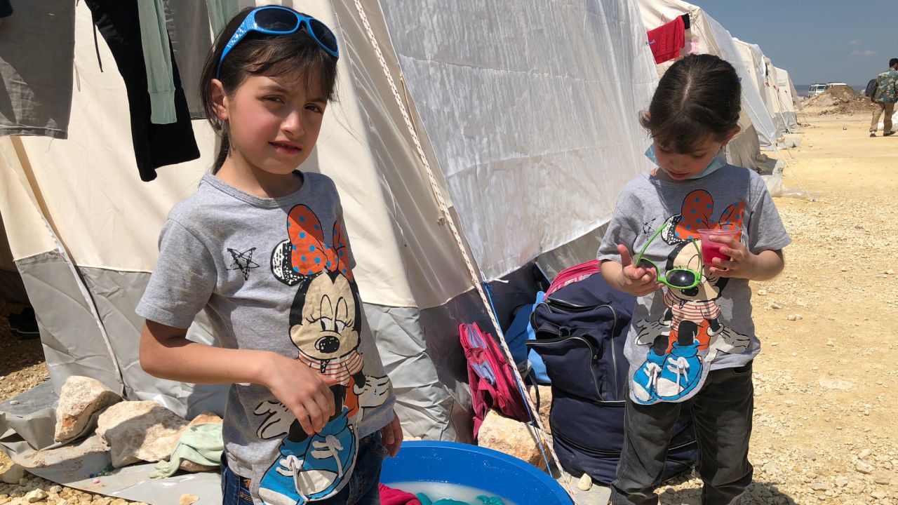 Seven-year-old twins Masa and Malaz.