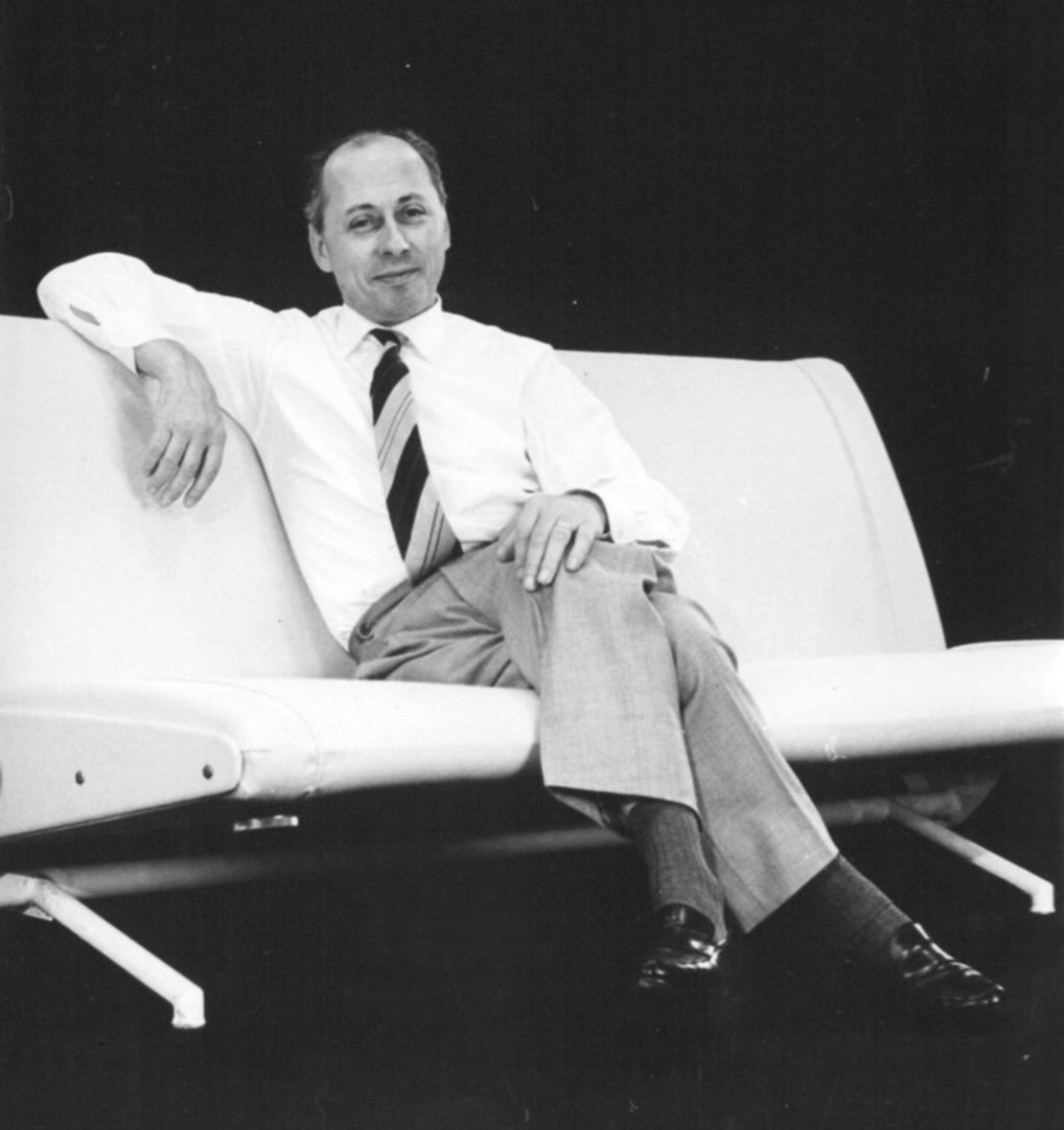 A portrait of Osvaldo Borsani.