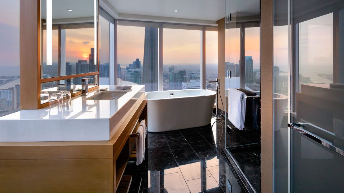 06 best hotel bathtubs