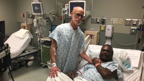 001 man helps high school alumni get kidney