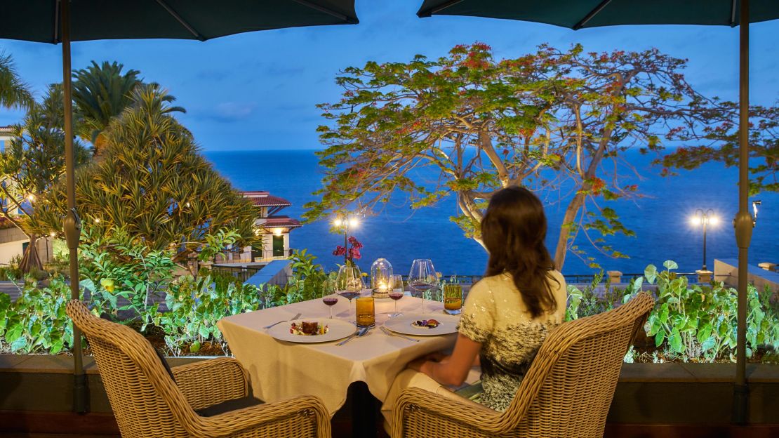 Il Gallo d'Oro: Michelin meals with a view. 