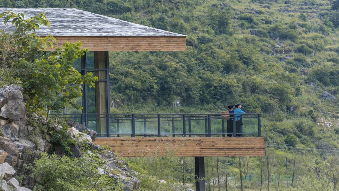 <strong>Gifts from nature: </strong>"The visitor center is located on a small hill in Haiwei Canyon", says He Wei, project architect. "On the hill sits four groups of rocks. The shapes of the rocks are wonderful and they're important treasures endowed by nature to the site." 
