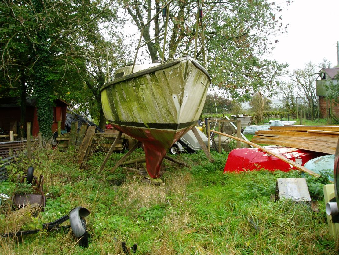 Dave Selby's M H22 yacht before...