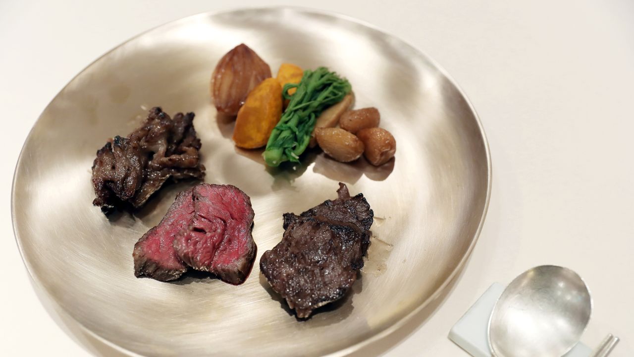 05 inter-korean summit dish