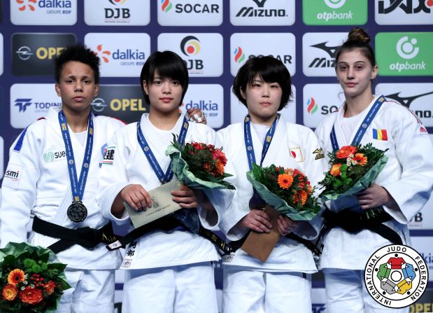 In February 2017, Uta became the youngest ever winner on the IJF World Tour, taking gold in the Dusseldorf Grand Slam aged 16.