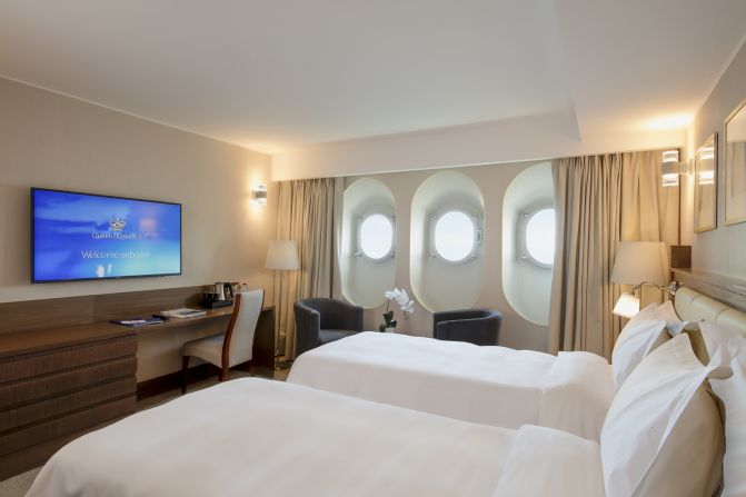 Some rooms feature the original portholes, with views facing out to the Persian Gulf, or in towards the cityscape.