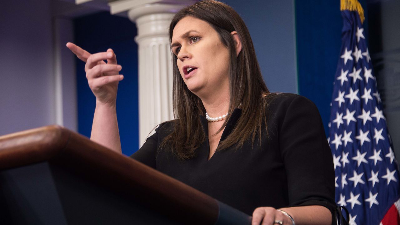 White House spokesperson Sarah Huckabee Sanders arrives at the press briefing at the White House in Washington, DC, on April 25, 2018. (Photo by NICHOLAS KAMM / AFP)        (Photo credit should read NICHOLAS KAMM/AFP/Getty Images)