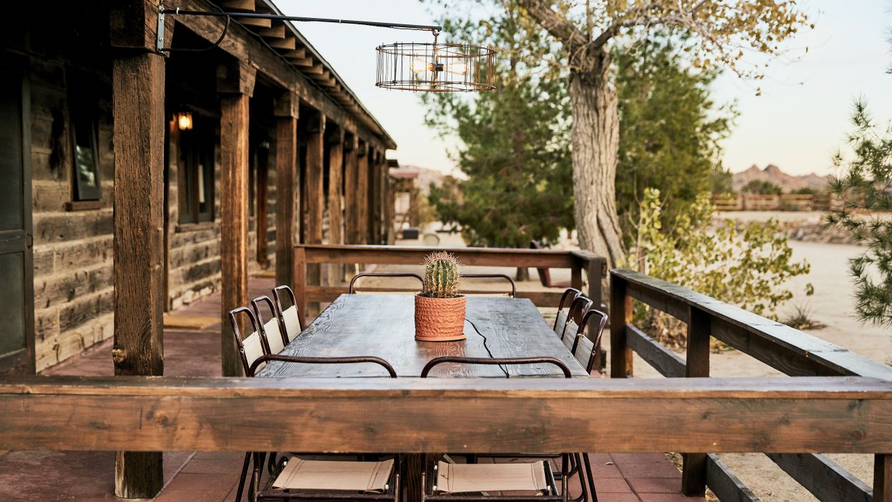 After a long day of exploring, lay your head down at Pioneertown Motel. Located just behind Pappy & Harriet's, it's the perfect place to rest after a adventure-packed day. 