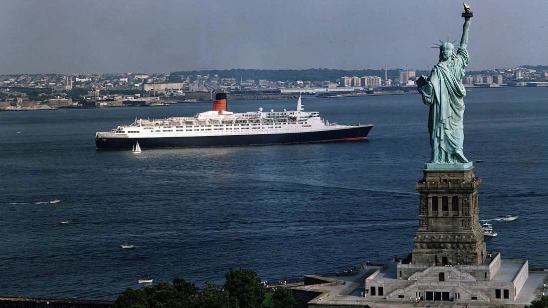 The QE2 leaving New York in April 1992. During her service she called there a total of 710 times. 