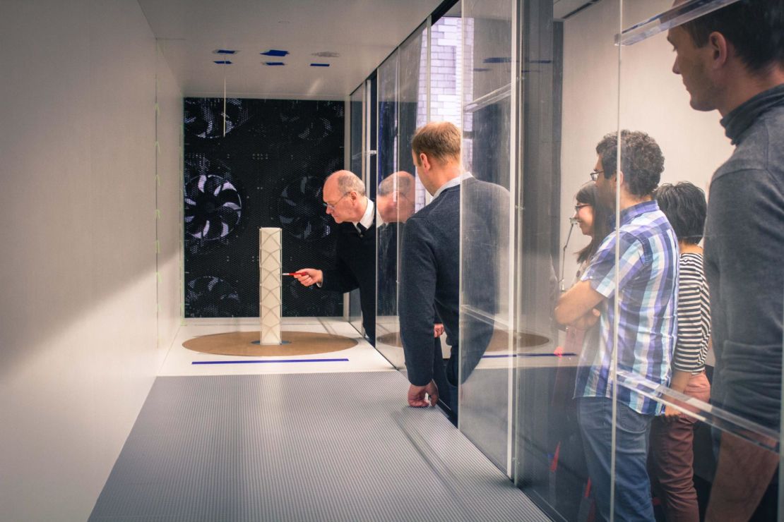 William Baker demonstrates SOM's wind tunnel in Chicago.