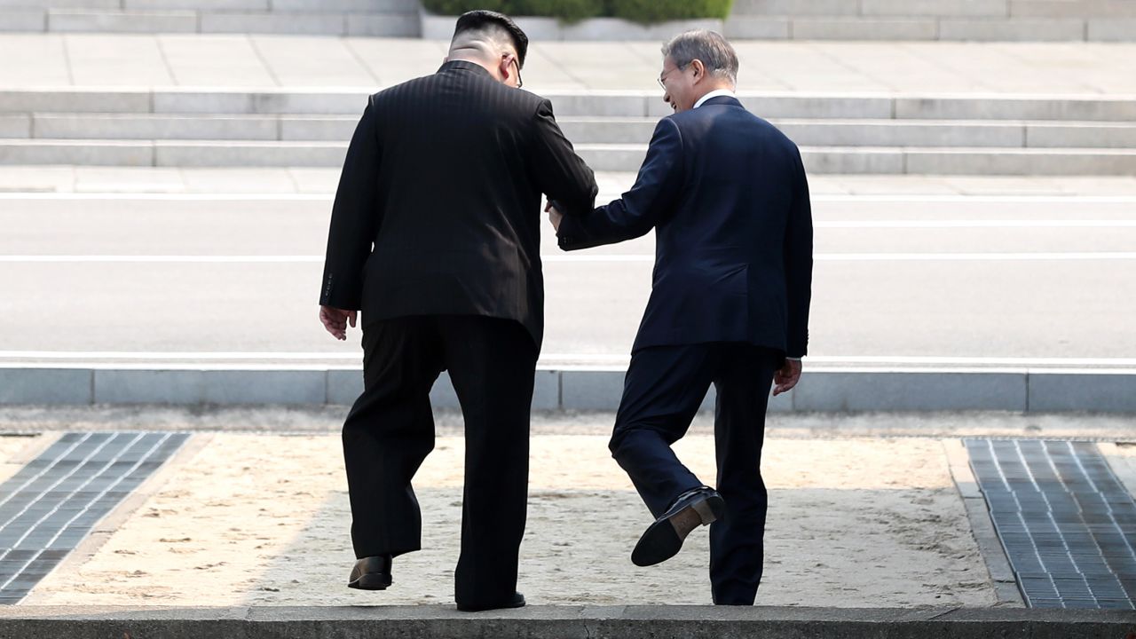 There were cheers and applause in Seoul as North Korean leader Kim Jong Un invited South Korean President Moon Jae-in to step into North Korea with him.
