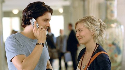 <strong>"Elizabethtown"</strong>: Orlando Bloom and Kirsten Dunst star in this film about a man who starts a romance after returning home for his father's memorial service. <strong>(Amazon Prime and Hulu) </strong>