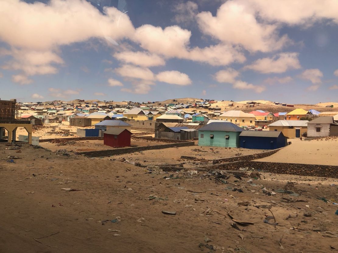 Housing for Somalia's internally displaced persons on the outskirts of Kismayo.
