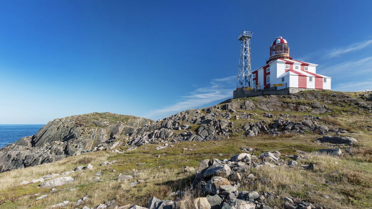 <strong>Cape Bonavista Lighthouse: </strong>Built in 1843, Cape Bonavista Lighthouse still has a seal oil-fueled light. 