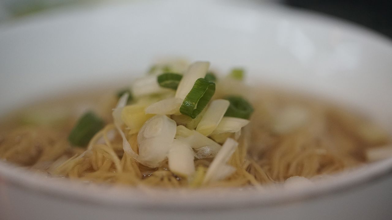 <strong>Wong Chi Kei: </strong>Originally founded in Macau in 1951, Wong Chi Kei is one of the few noodle shops that continues to produce its own jook sing noodles. Among the three outlets in Hong Kong and Macau, Wong Chi Kei sells close to 2,000 bowls of noodles per day.