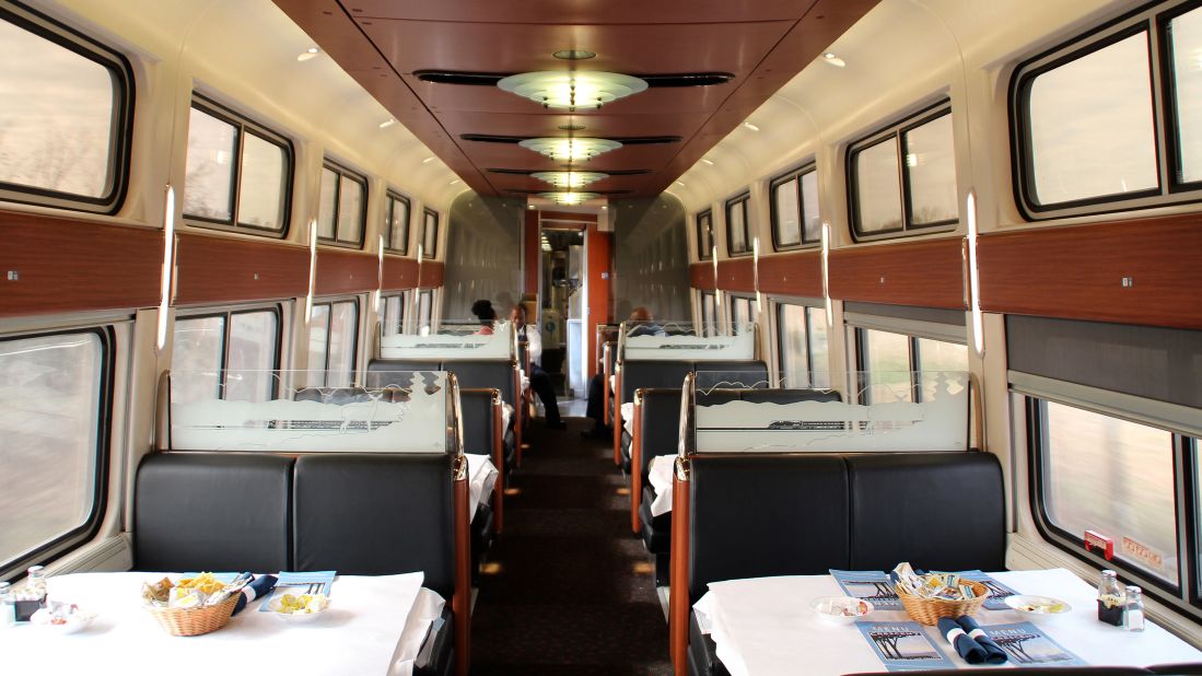The train features a new Viewliner II dining car, with two rows of windows and booth seating.