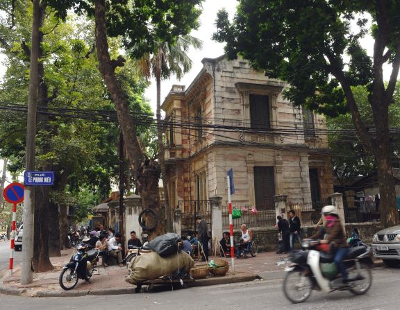 The Vietnamese government has banned the sale of approximately 600 pre-World War II buildings in its possession.